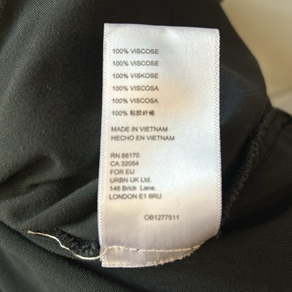 Urban Outfitters Blouse Short Puff Sleeves Sweetheart Smocked Back Peplum - Picture 5 of 6